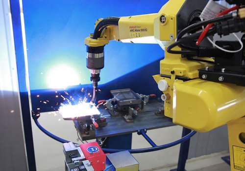 Kolektorių suvirinimo robotas