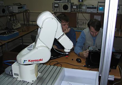 Robotas su kompiuterine vizija universitetams